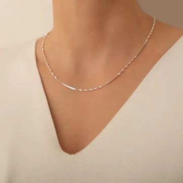 Der ultimative Leitfaden zur Auswahl der perfekten Halskette für Frauen